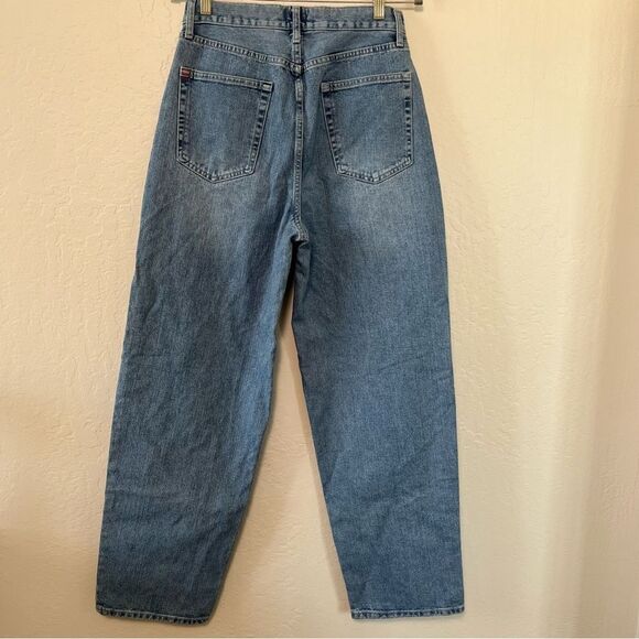BDG High-Rise Baggy Jeans Straight Leg High Waist Medium Wash Size 30 90's Retro - Picture 4 of 9